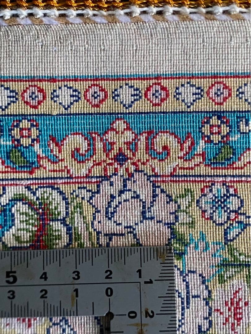 最希少作 ペルシャ絨毯 イラン クム産　シルク100% 手織り289万ノット　白