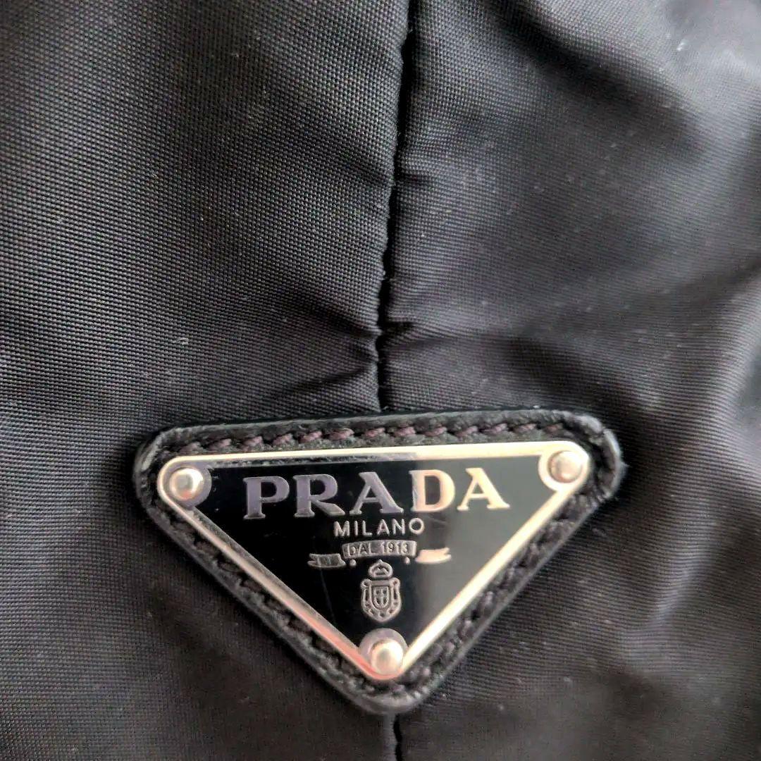 プラダ　リボン付き黒トートバッグ マザーズバッグ