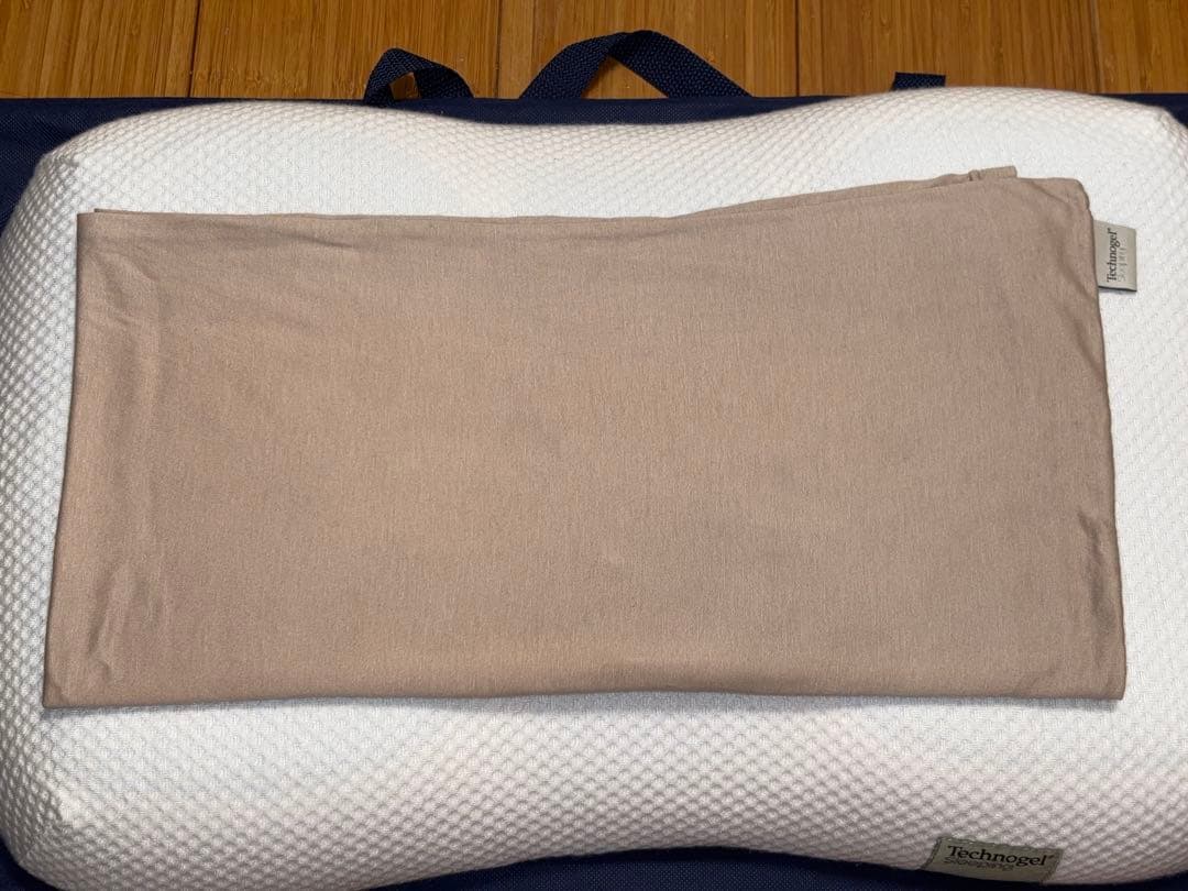 テクノジェル　Back ＆ Side Pillow 7cm 純正カバー付き