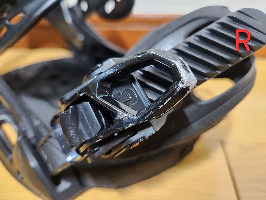 BURTON　カーテルEST 2017年モデル　Mサイズ