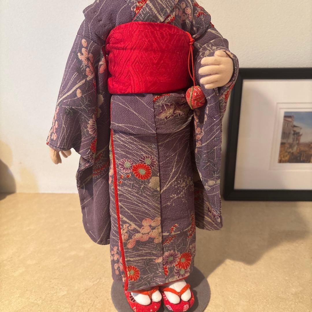 紫色の着物の人形　ハイカラさん