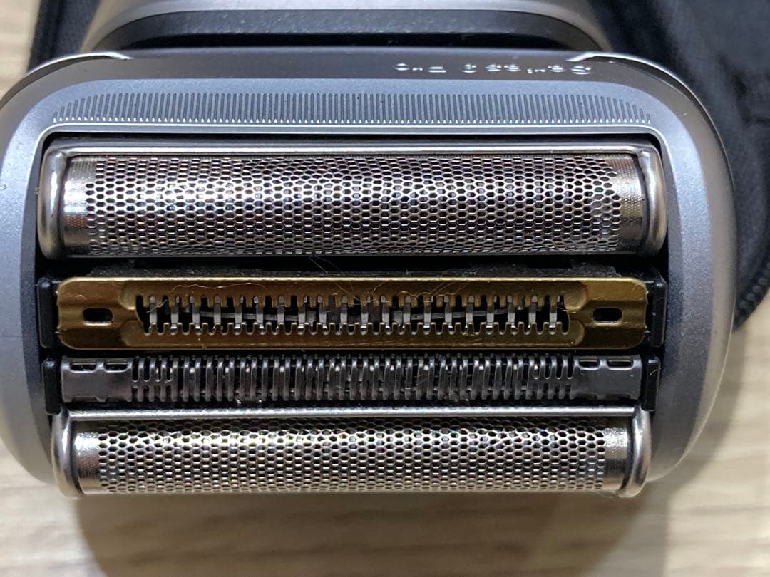 や*ー様 BRAUN S9 PRO+ 電気シェーバー 洗浄液無し