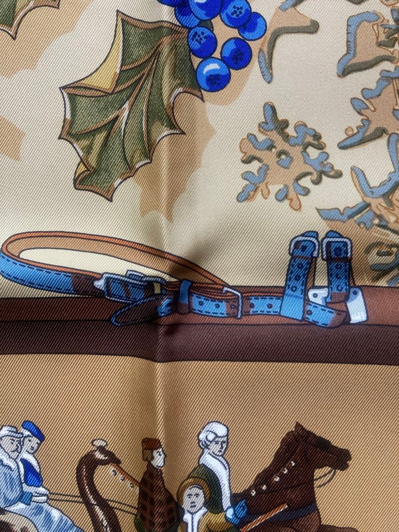 【未使用品】Hermès スカーフ カレ90 去年の雪
