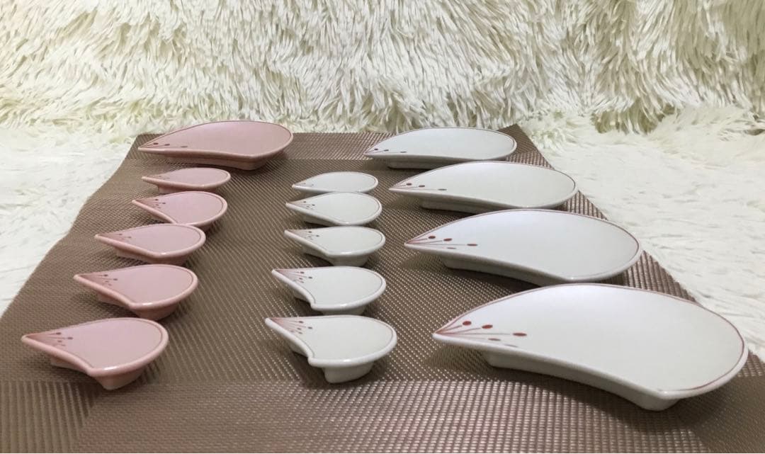 伝統工芸✨新品 有田焼 幸楽窯 梅花びら和食器 箸置き 豆皿 小皿 陶器
