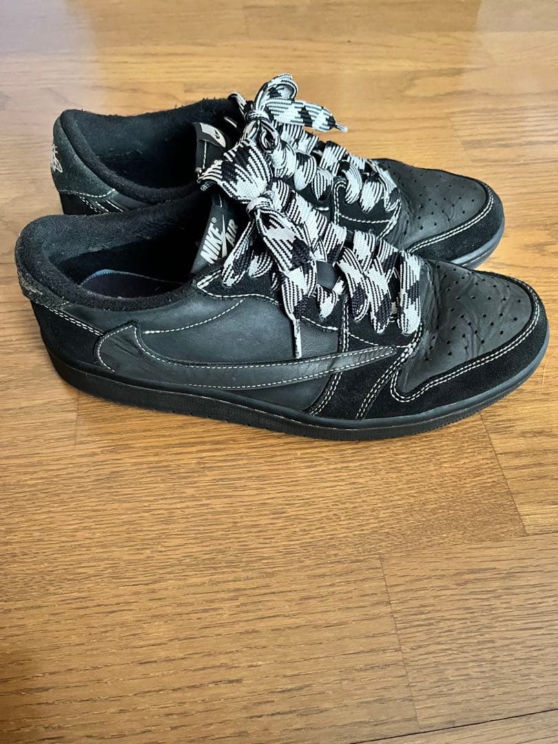 Nike Air Jordan1×travis scottブラックファントム
