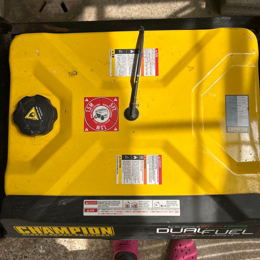 Champion DUALFUEL 8750W 発電機
