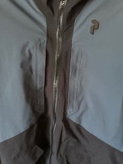 ピークパフォーマンスpeak performance teton jacket