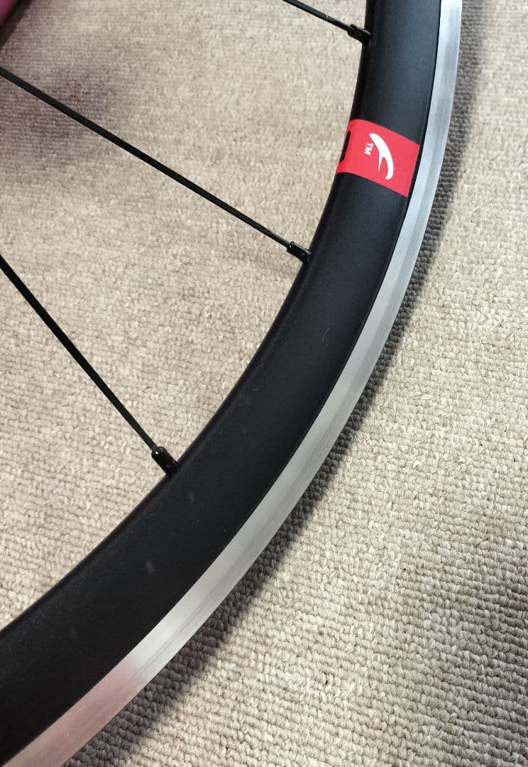 フルクラム レーシング４ リムブレーキ 17C クリンチャー シマノフリー