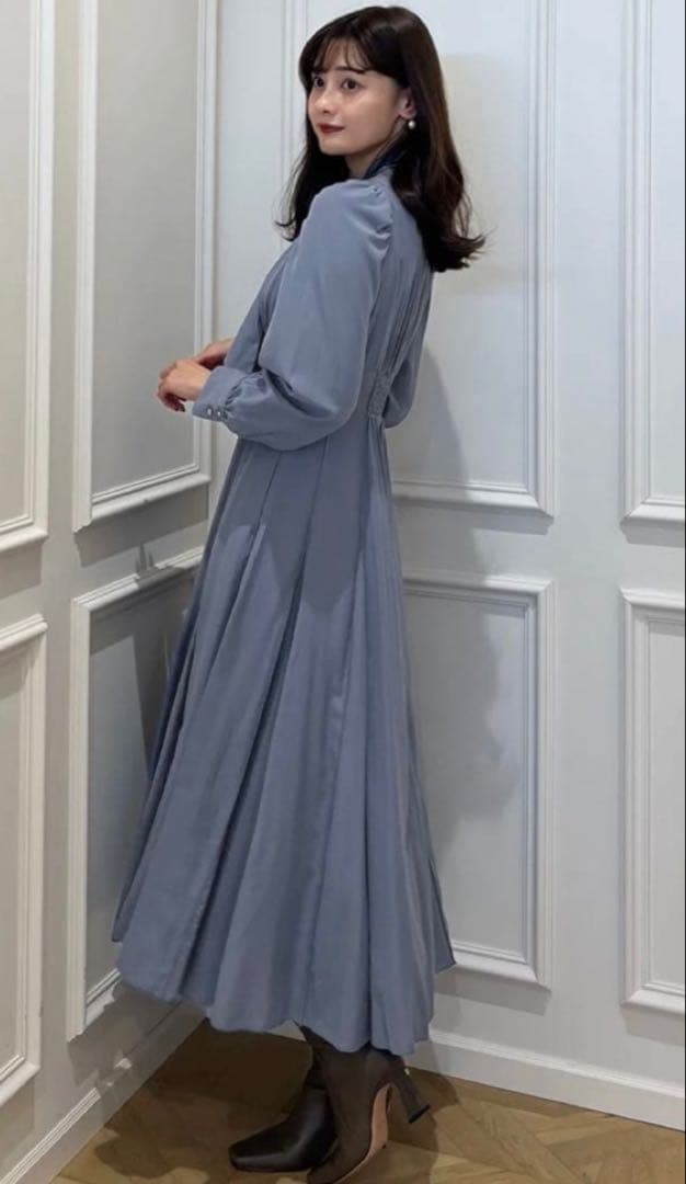 【おまけ付き】herlipto Rocco Tie Satin Dress