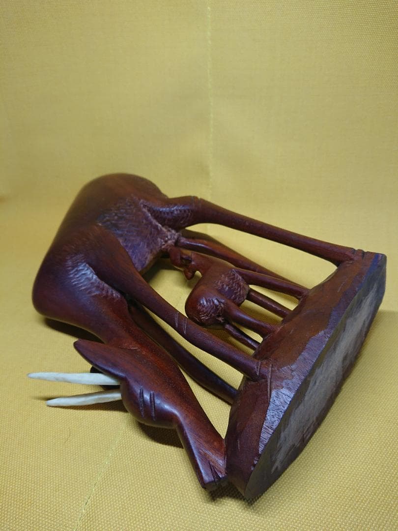 シカ　鹿　木彫　彫像　オブジェ　置物　インテリア　工芸品　美術品　A3013