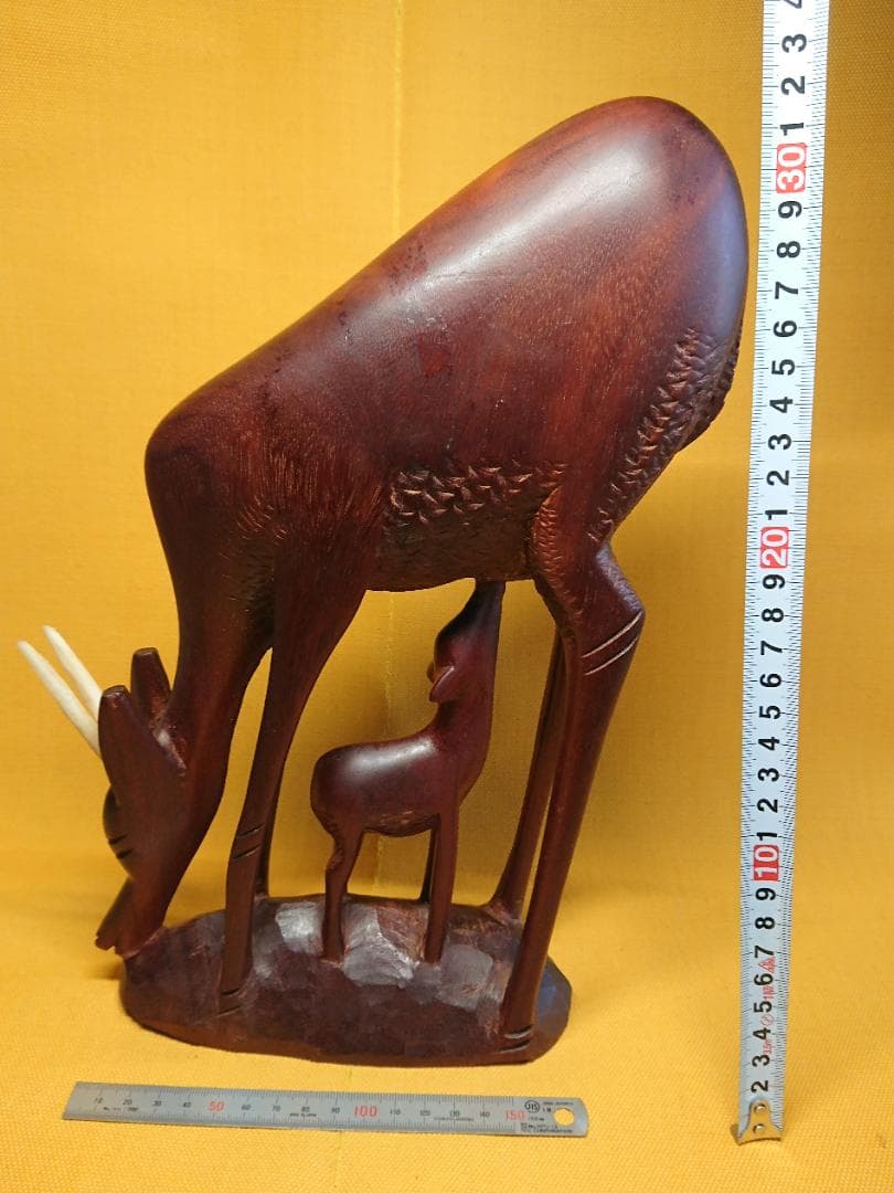 シカ　鹿　木彫　彫像　オブジェ　置物　インテリア　工芸品　美術品　A3013