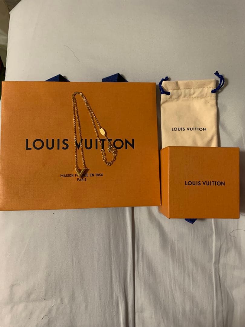 LOUIS VUITTON ネックレス ゴールド