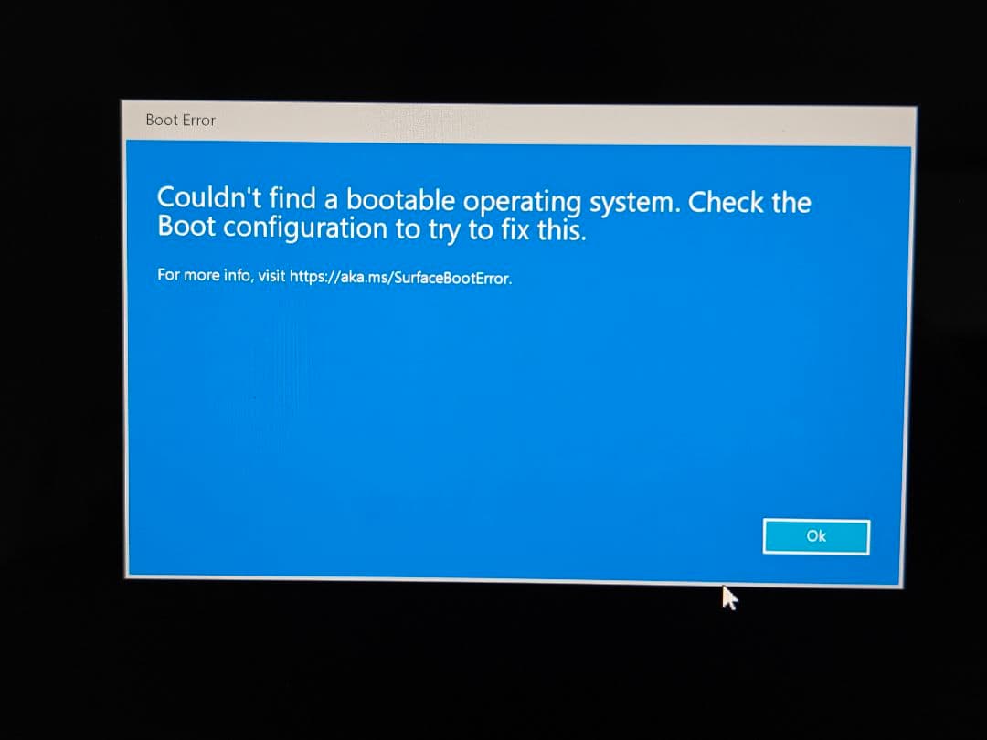 Surface Laptop 2 ノートパソコン バーガンディ(ジャンク品)