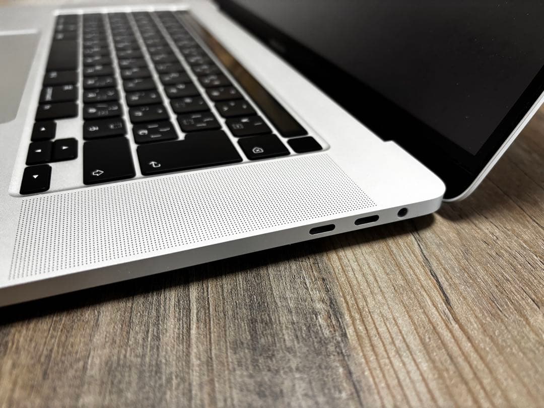 【極美品】MacBook Pro 16インチ i7 32G 512GB シルバー