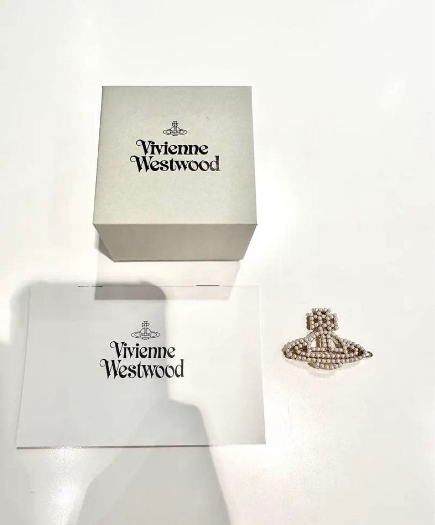 vivienne westwood＊オーブパールヘアピン