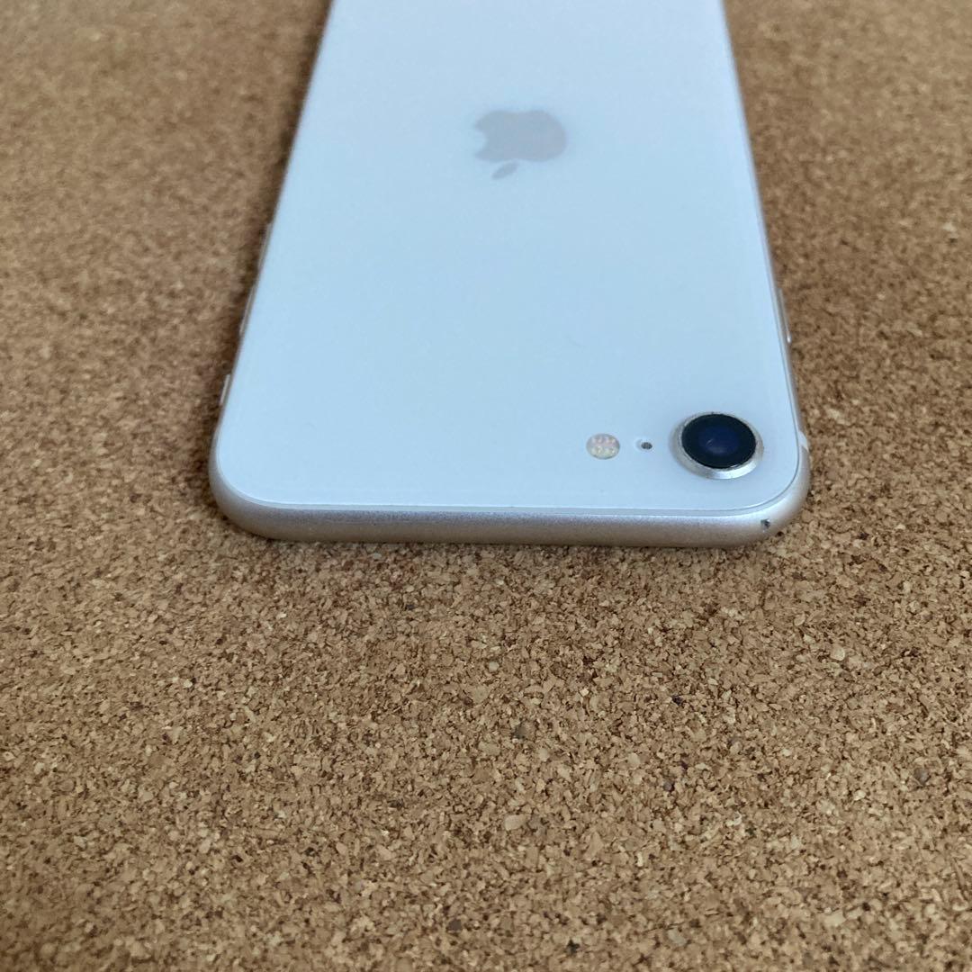 3907【早い者勝ち】電池新品☆iPhoneSE3 64GB SIMフリー☆