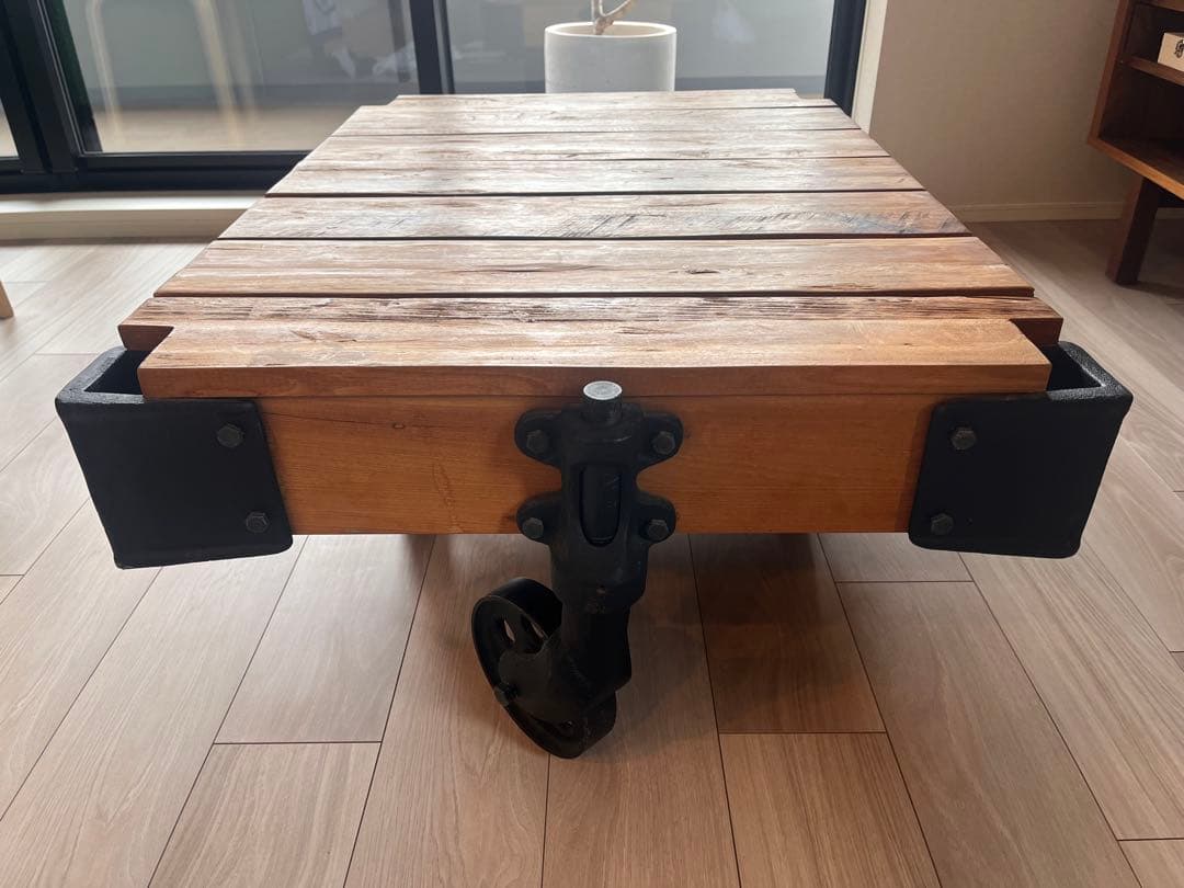 ACME Furniture ドーリーコーヒーテーブル