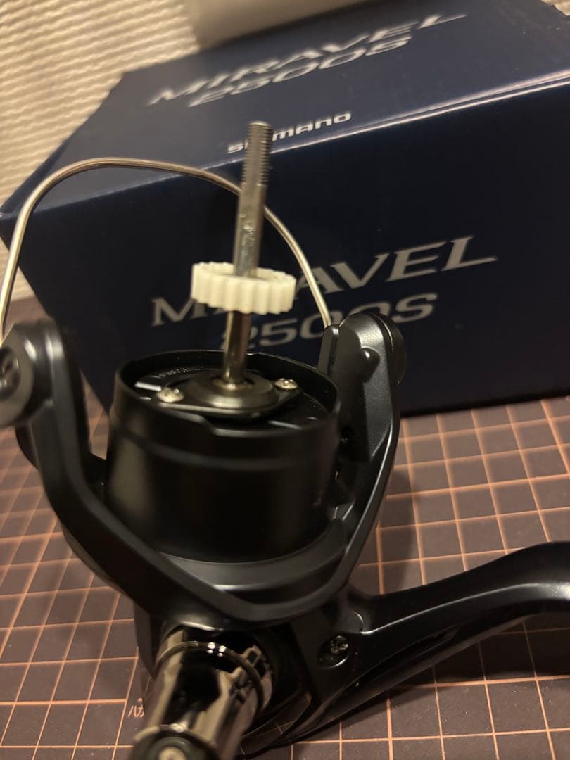 SHIMANO ミラベル 2500S スピニングリール　新品同様