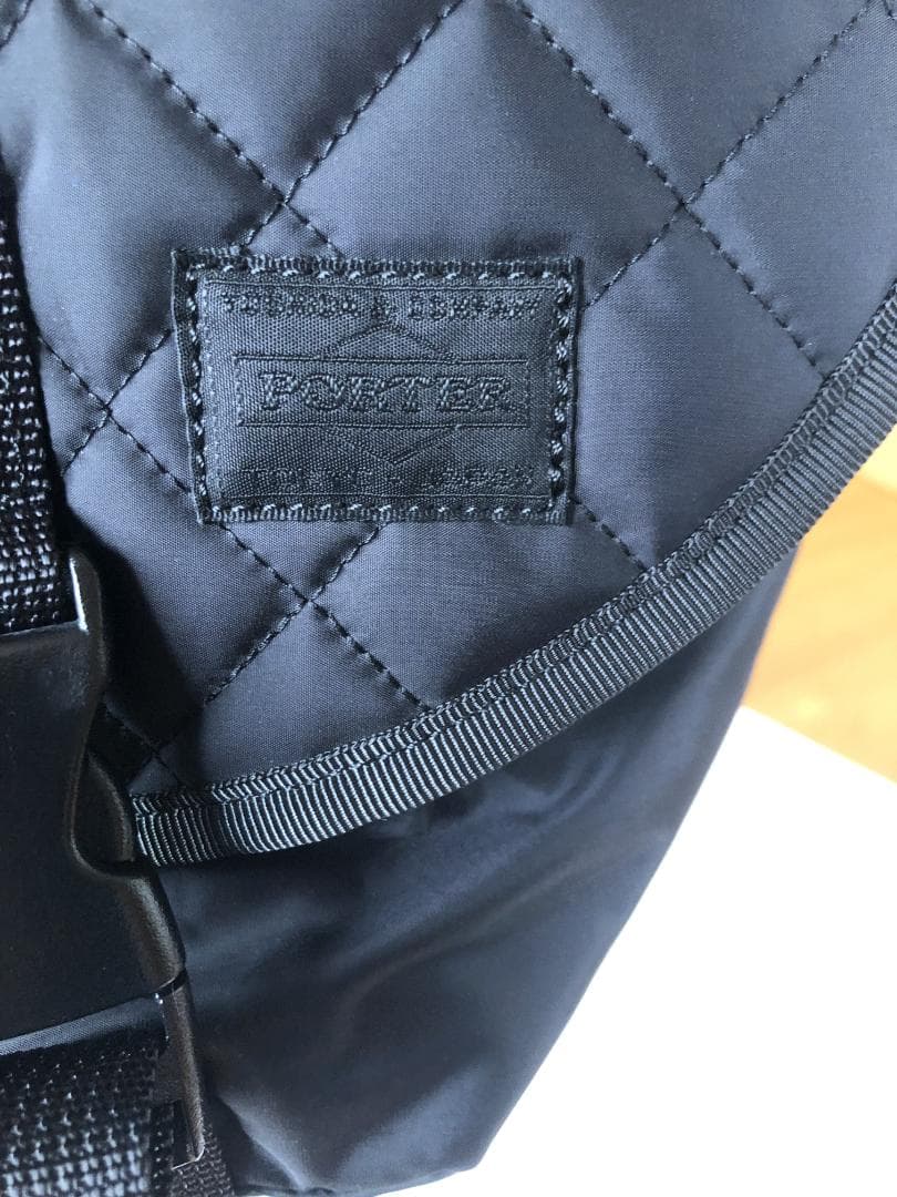 ヘッドポーター ノアール　ショルダー バッグ メッセンジャー　ボディー タンカー