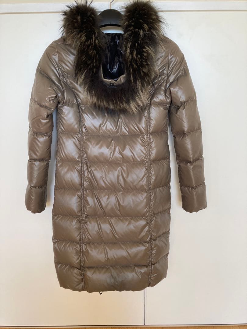 DUVETICA ファー付きダウンジャケット 40