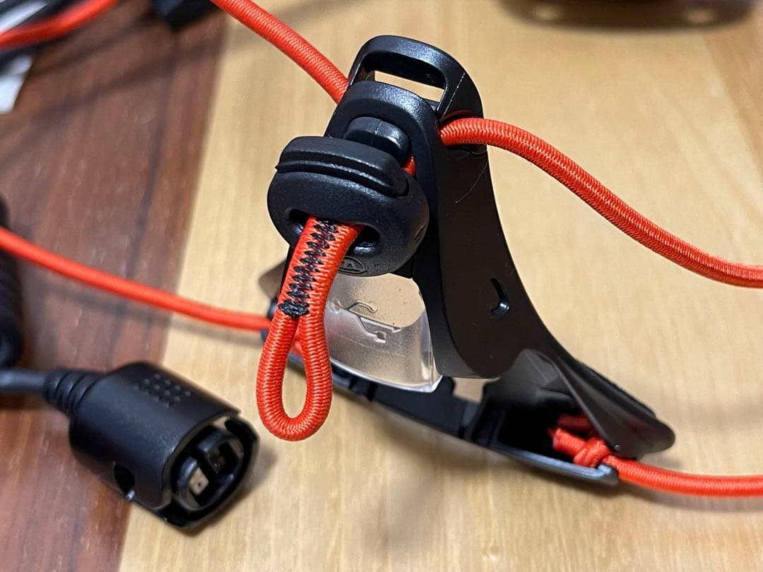 PETZL NAO+ ペツルヘッドライト バッテリー×2、エクステンションコード