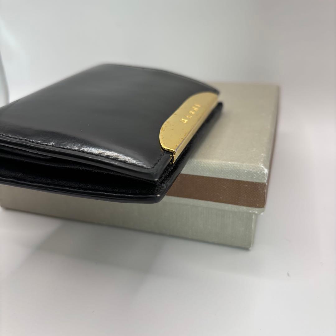 MARNI 二つ折り財布　ブラック　ゴールド　光沢　コンパクト　ウォレット　財布