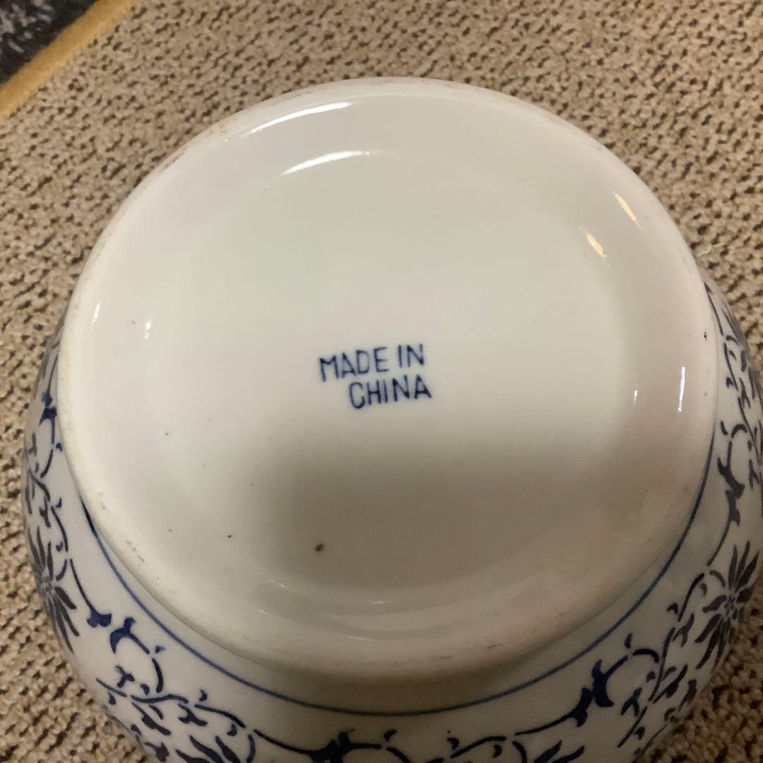 白と青の花模様 蓋付きボウル