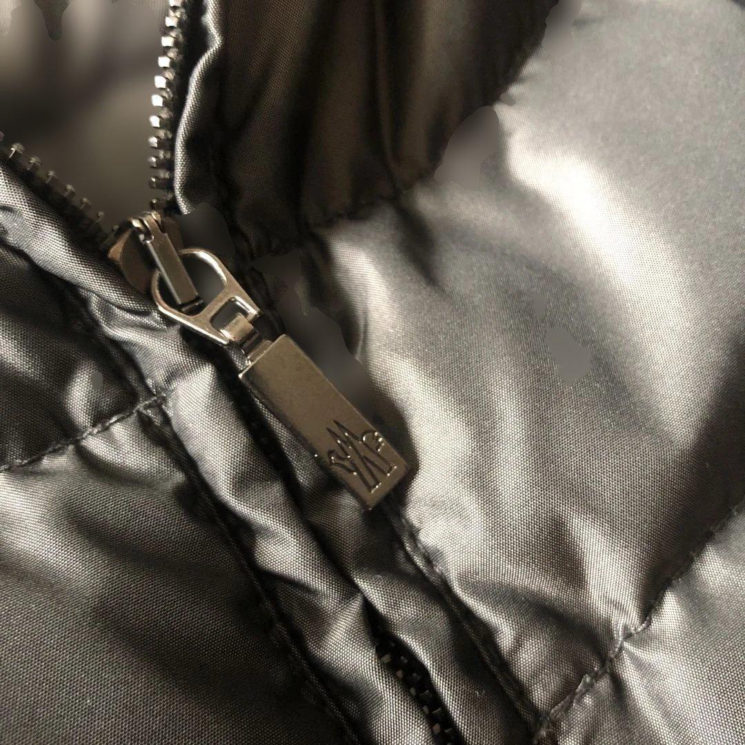 モンクレール　ダウンジャケット　美品