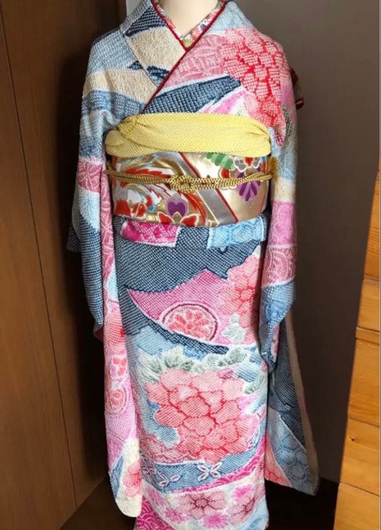 らら様 正絹　総絞り振袖