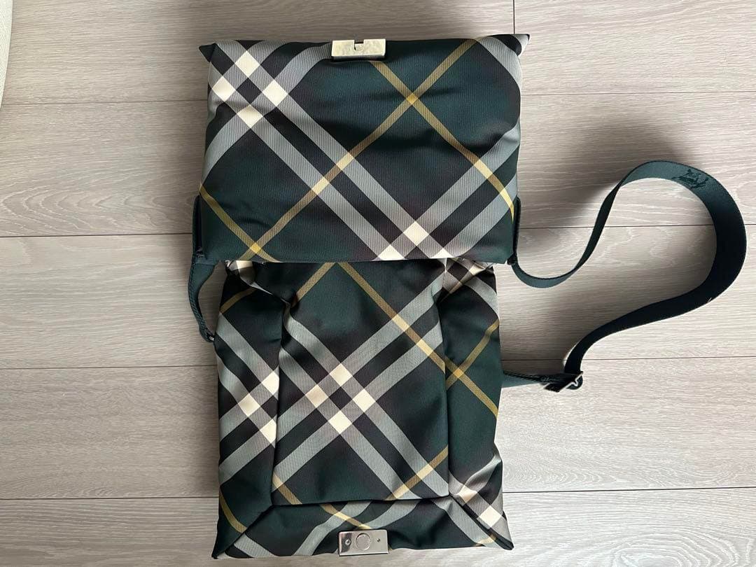 バッグ BURBERRY Pillow Bag