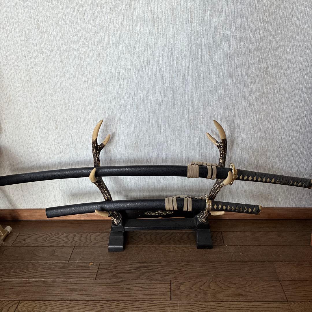 刀飾り　台付き