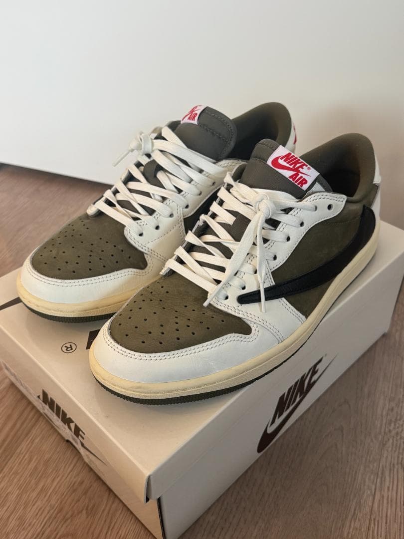 靴 Nike Travis Scott Jordan 1 Reverse Olive