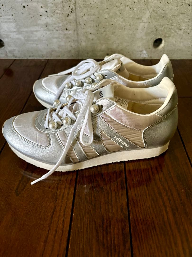 MIZUNO MR1 for MUVEIL コラボレーションモデル　25.5