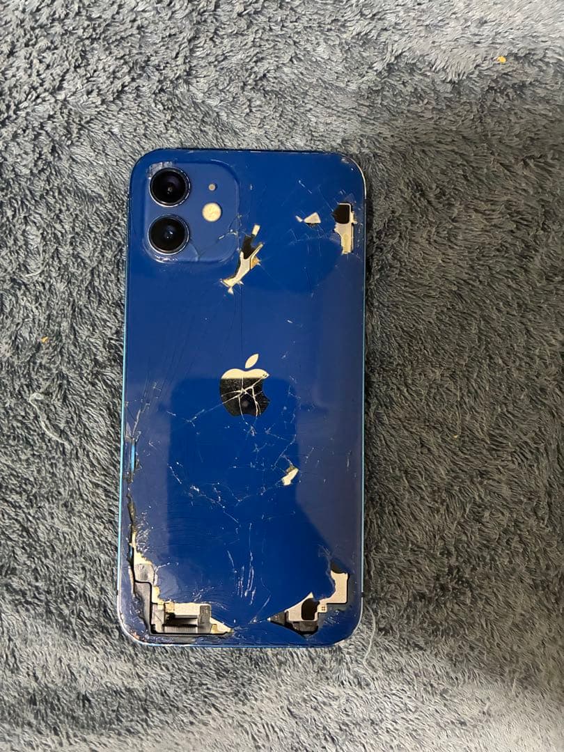 iPhone 12 本体 ブルー 傷あり