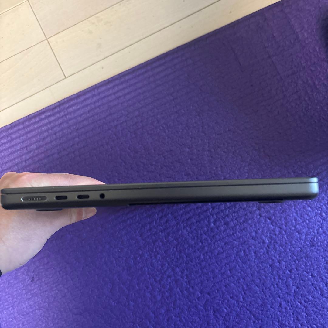 ヨ*ジ様 【美品】MacBook Pro 14インチ M3 Pro 18GB/5