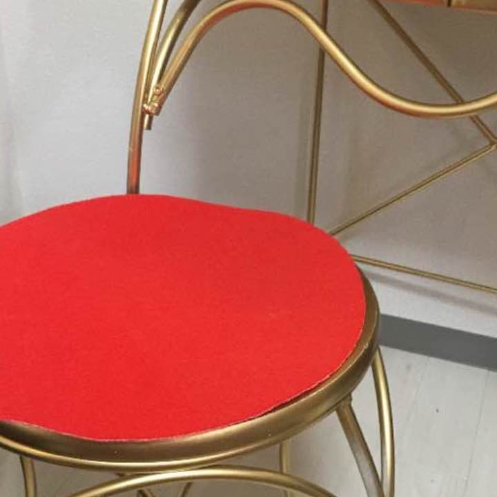 英国調サイドボードと金色のドレッサーセットを特別価格15万が半額以下キャバ嬢夜嬢