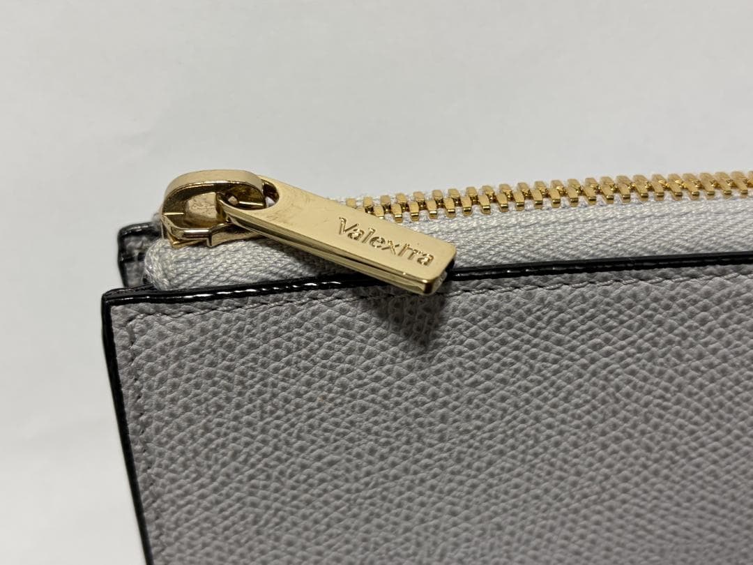 ヴァレクストラ ケース ジップキーホルダー