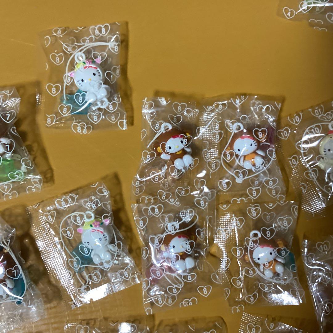 2910ハローキティ✖️動物 &十二支　ストラップ