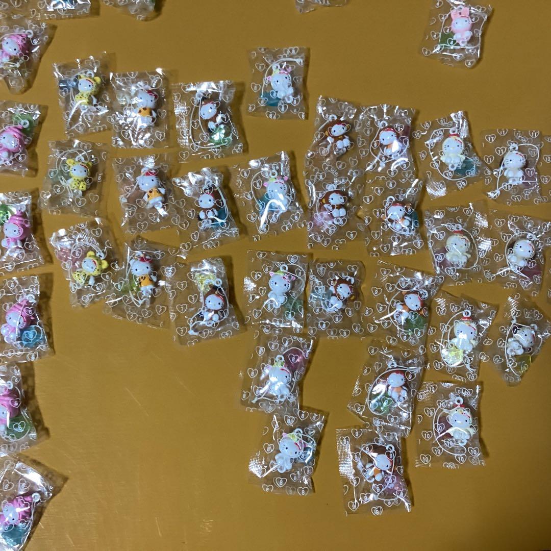 2910ハローキティ✖️動物 &十二支　ストラップ