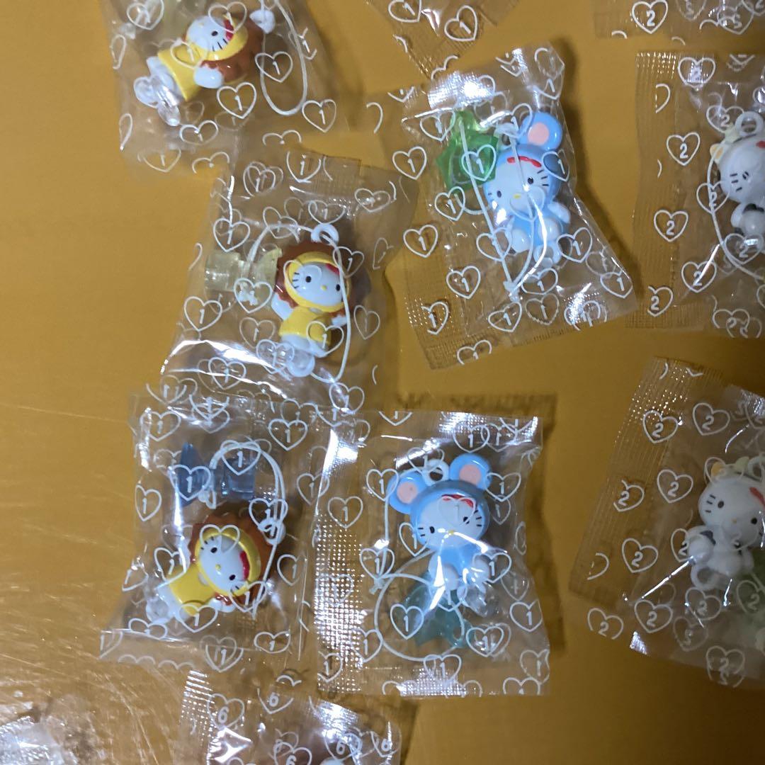 2910ハローキティ✖️動物 &十二支　ストラップ