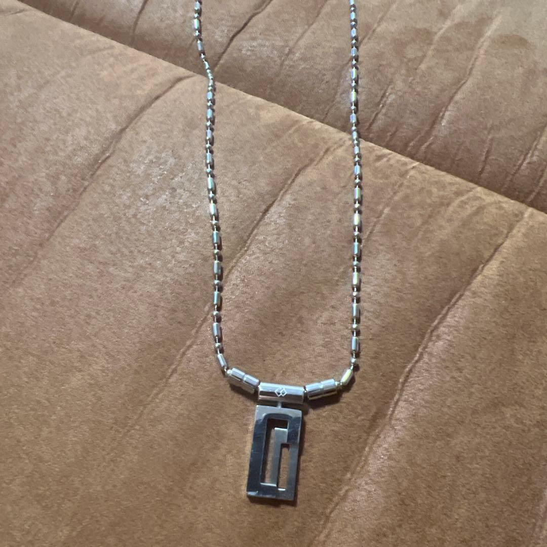 スポーツネックレス