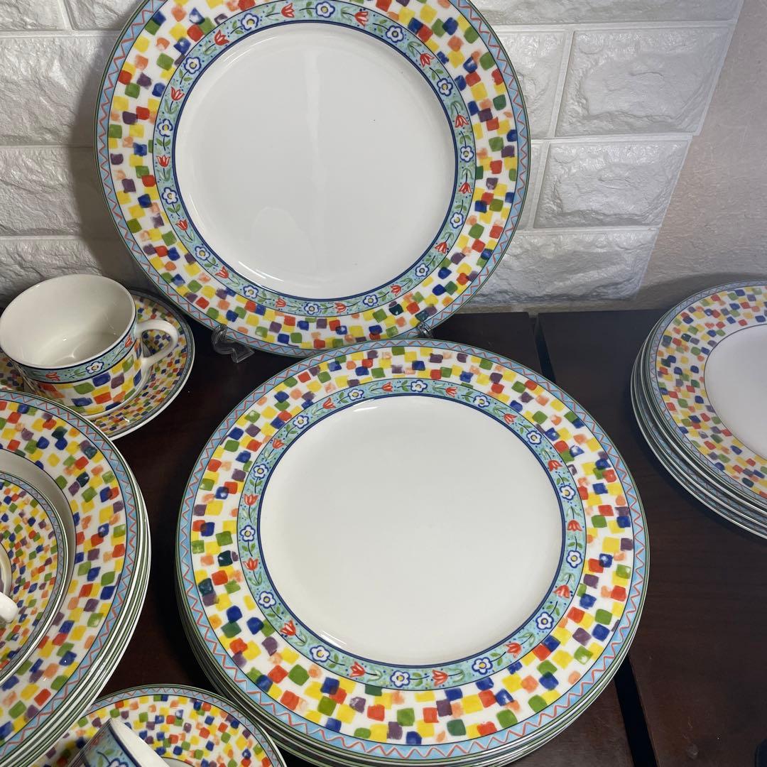 ミカサ　ディナーセット16点　4人用　スーパーストロングファインチャイナ