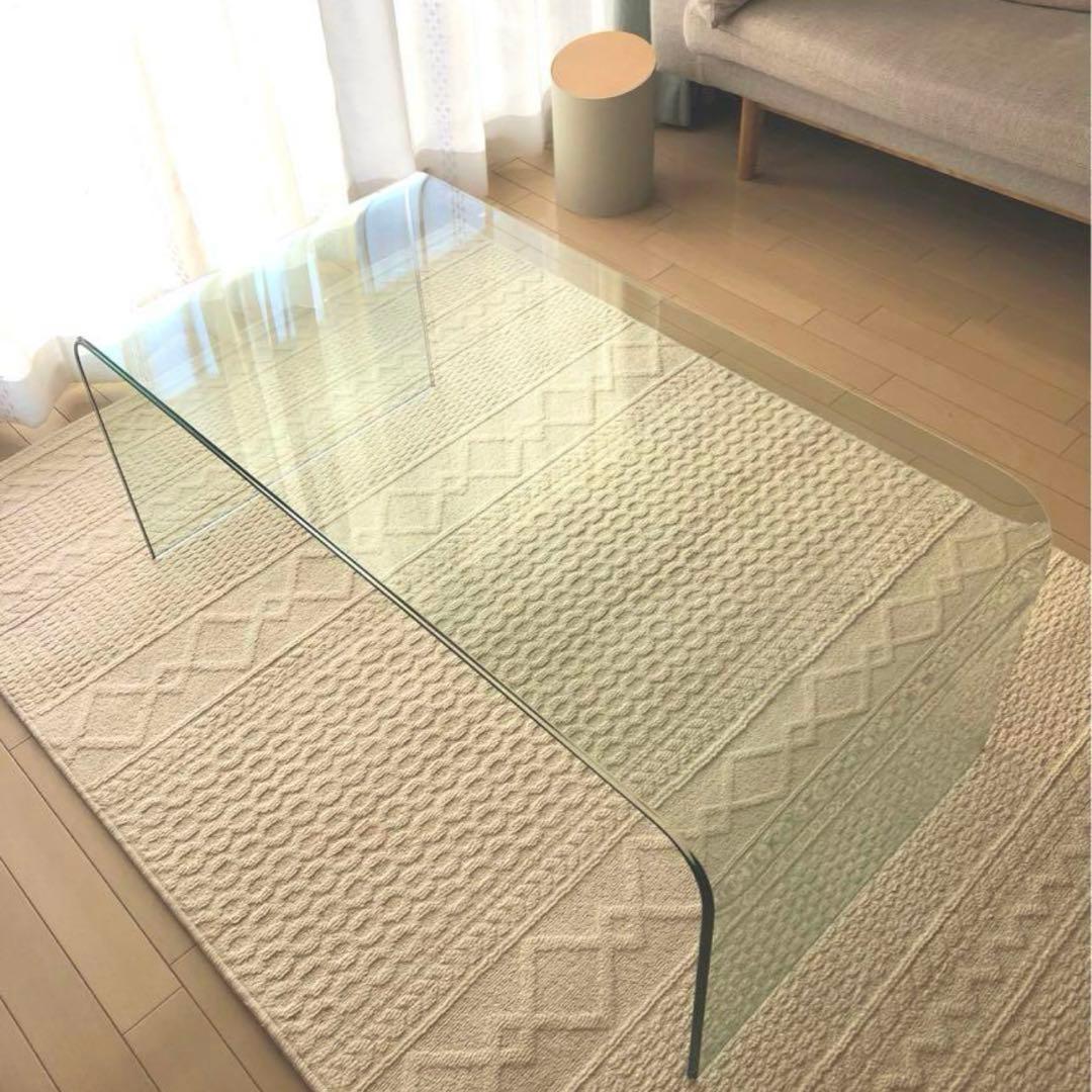 サクSATURN ガラステーブル