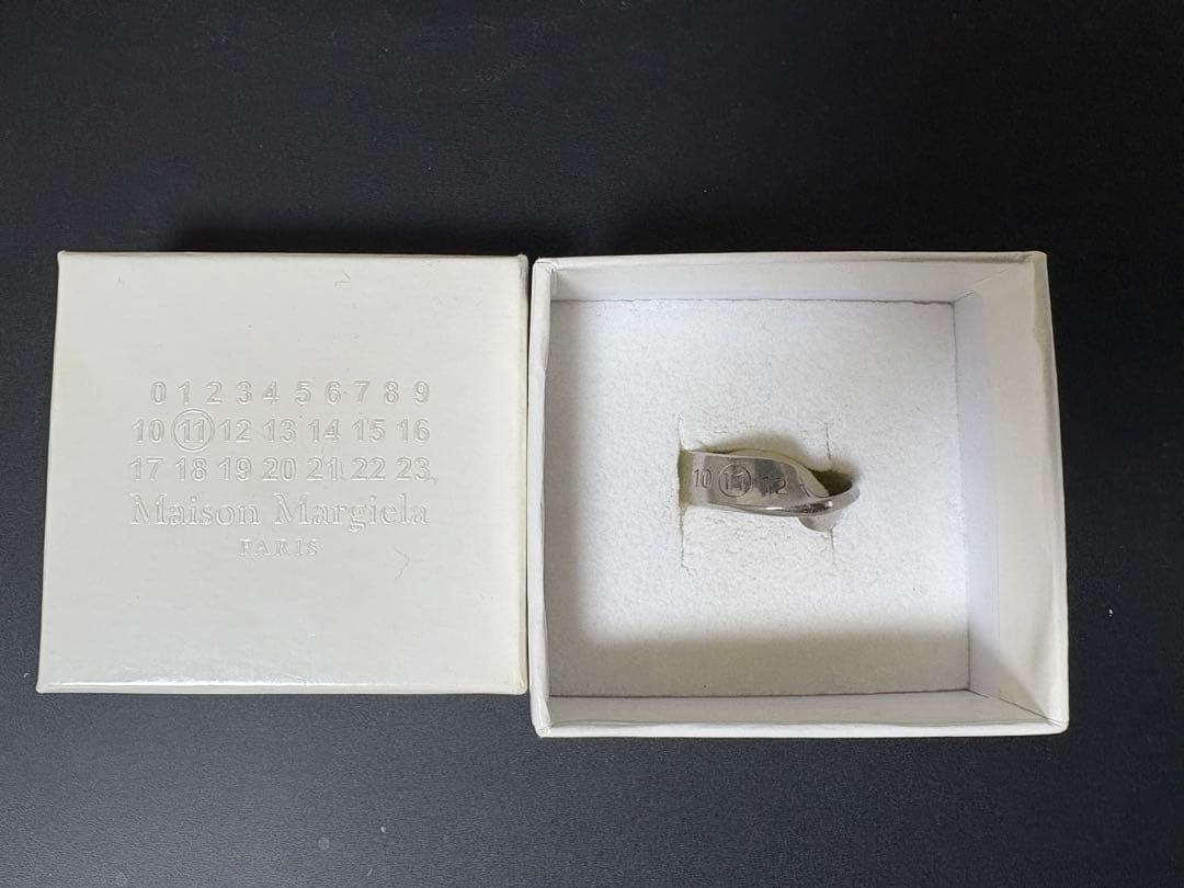 Maison Margiela ツイストナンバーリング