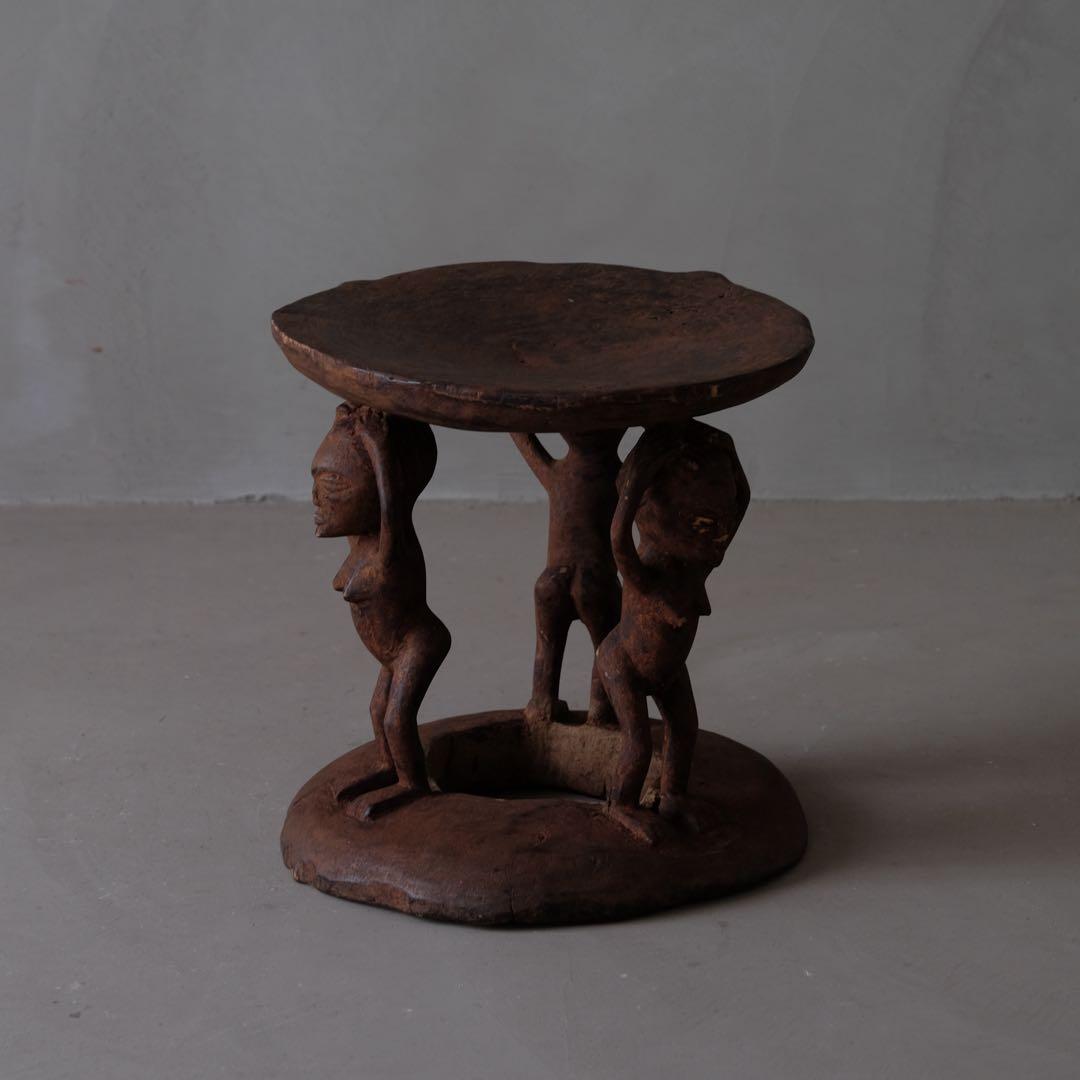 アフリカ 木製スツール　プリミティブ 丸椅子 チェア 花台 サイドテーブル