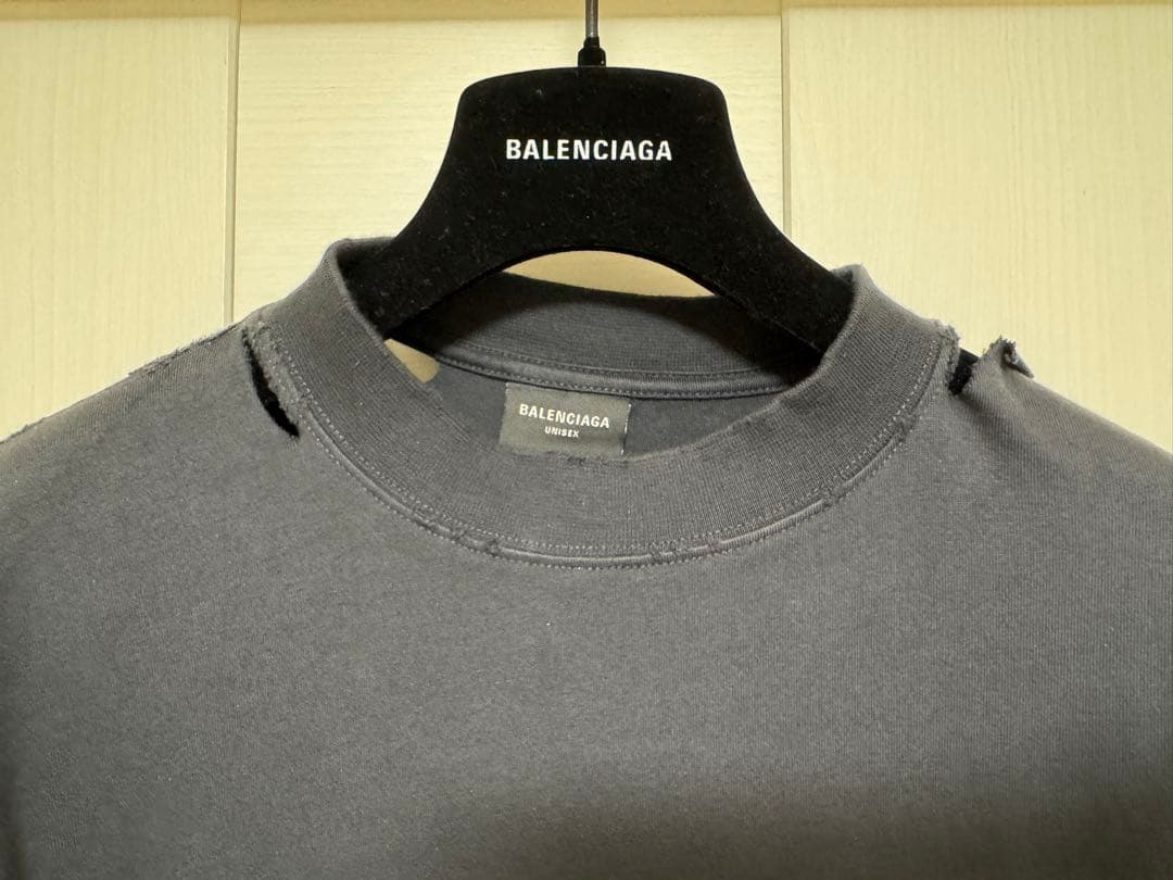 BALENCIAGA PRANET EARTH ダメージ加工 Tシャツ
