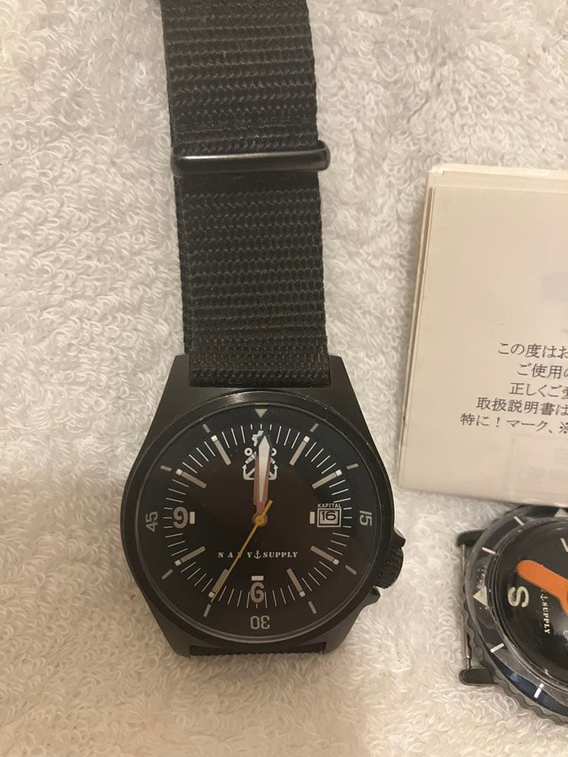 キャピタル　KAPITAL ブラック腕時計 取扱説明書付き