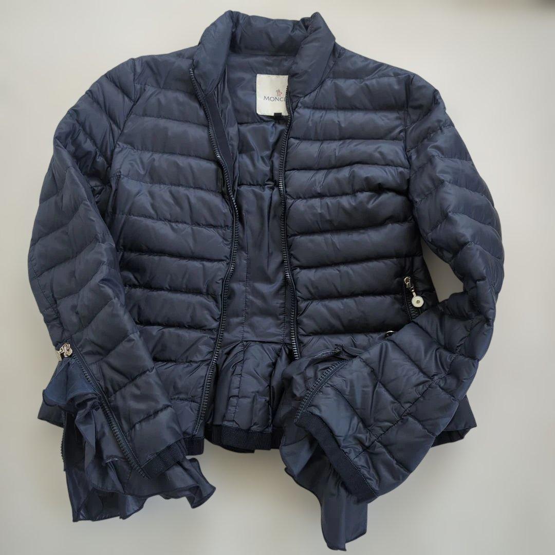 スンスンさん MONCLER　ダウン