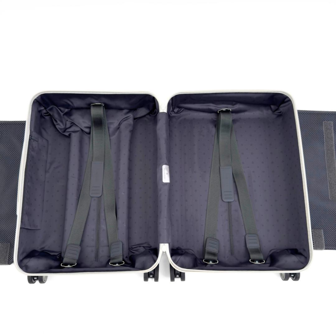 美品 リモワ エッセンシャルキャビン 36L 4輪 TSAロック 機内持込み 白