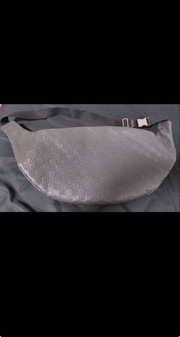 GUCCI レザー ボディバッグ